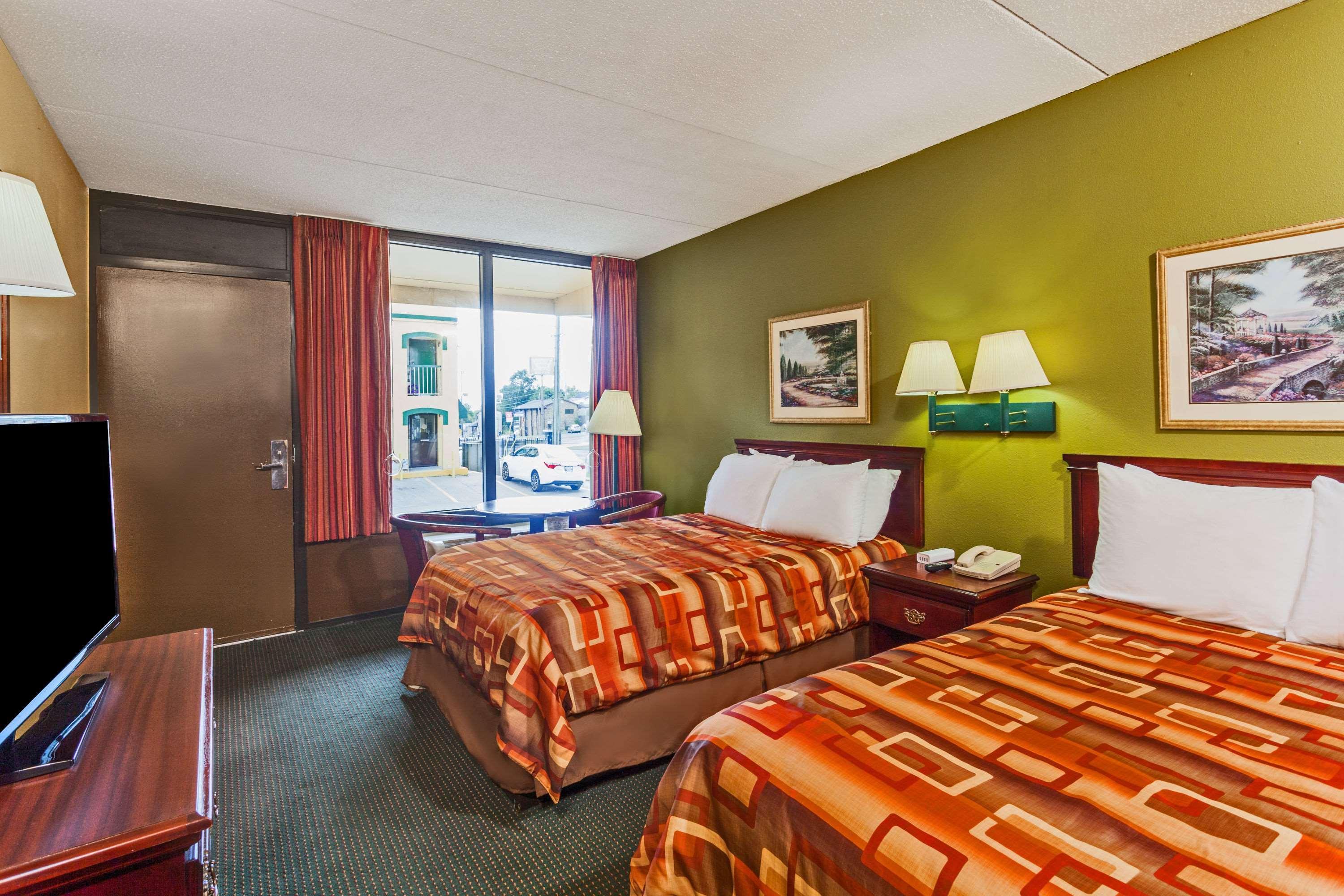 Days Inn By Wyndham Nashville Saint Thomas West Hospital Dış mekan fotoğraf
