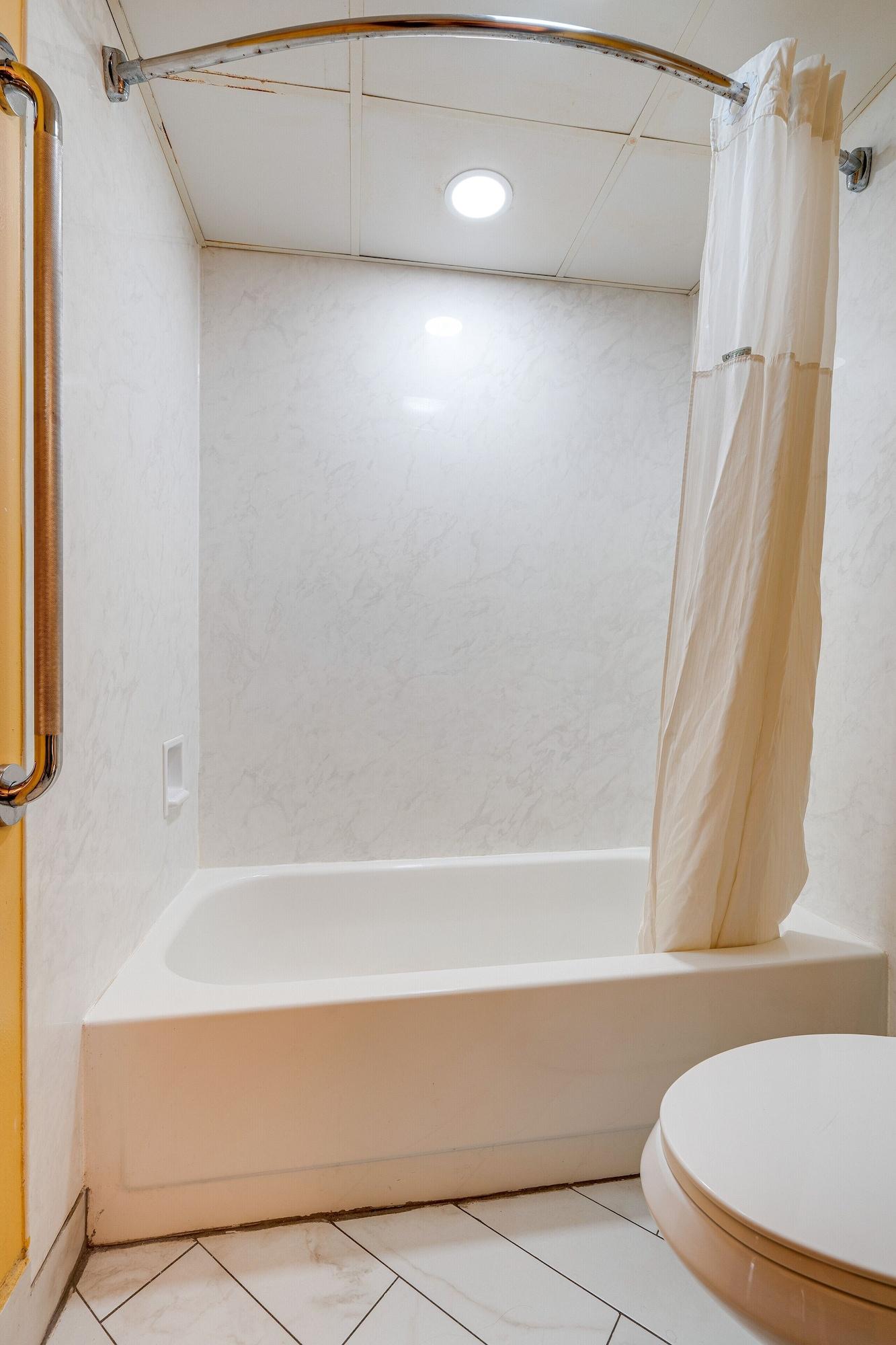 Days Inn By Wyndham Nashville Saint Thomas West Hospital Dış mekan fotoğraf