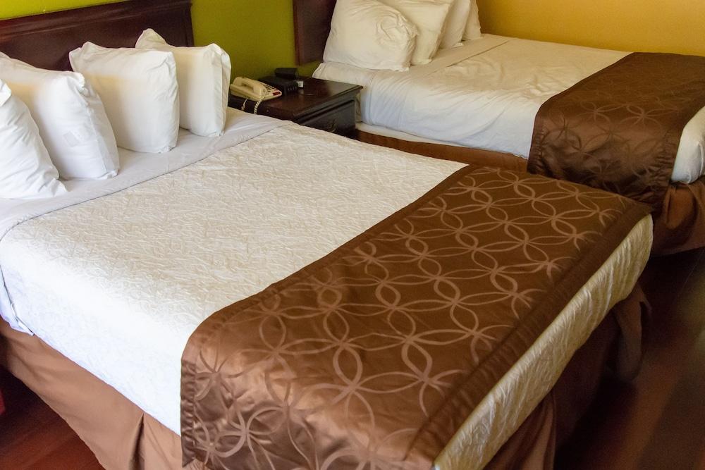 Days Inn By Wyndham Nashville Saint Thomas West Hospital Dış mekan fotoğraf